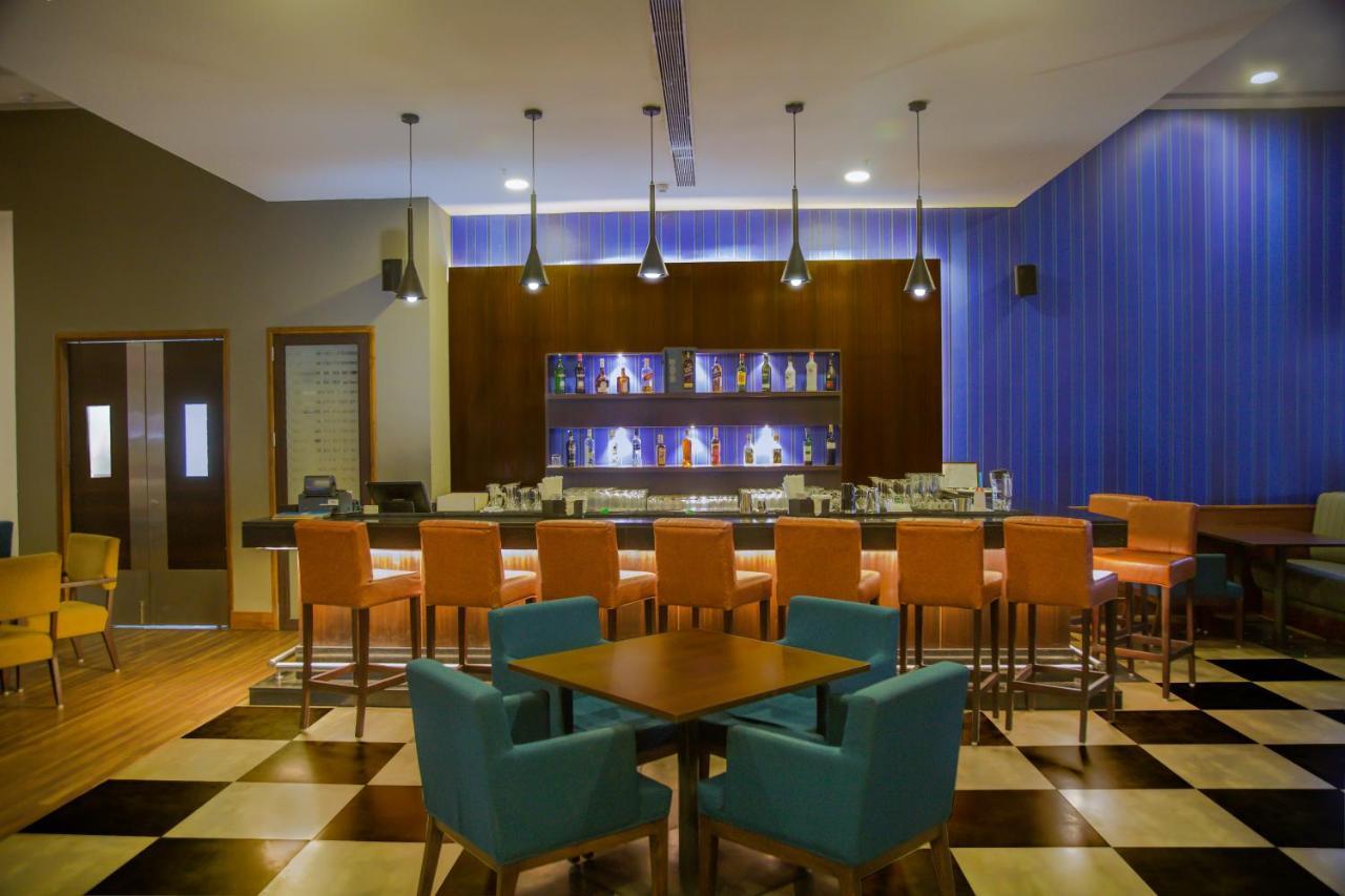 กัลยาน โฮมเทล วันดาลูร Hotel Vandalur ภายนอก รูปภาพ