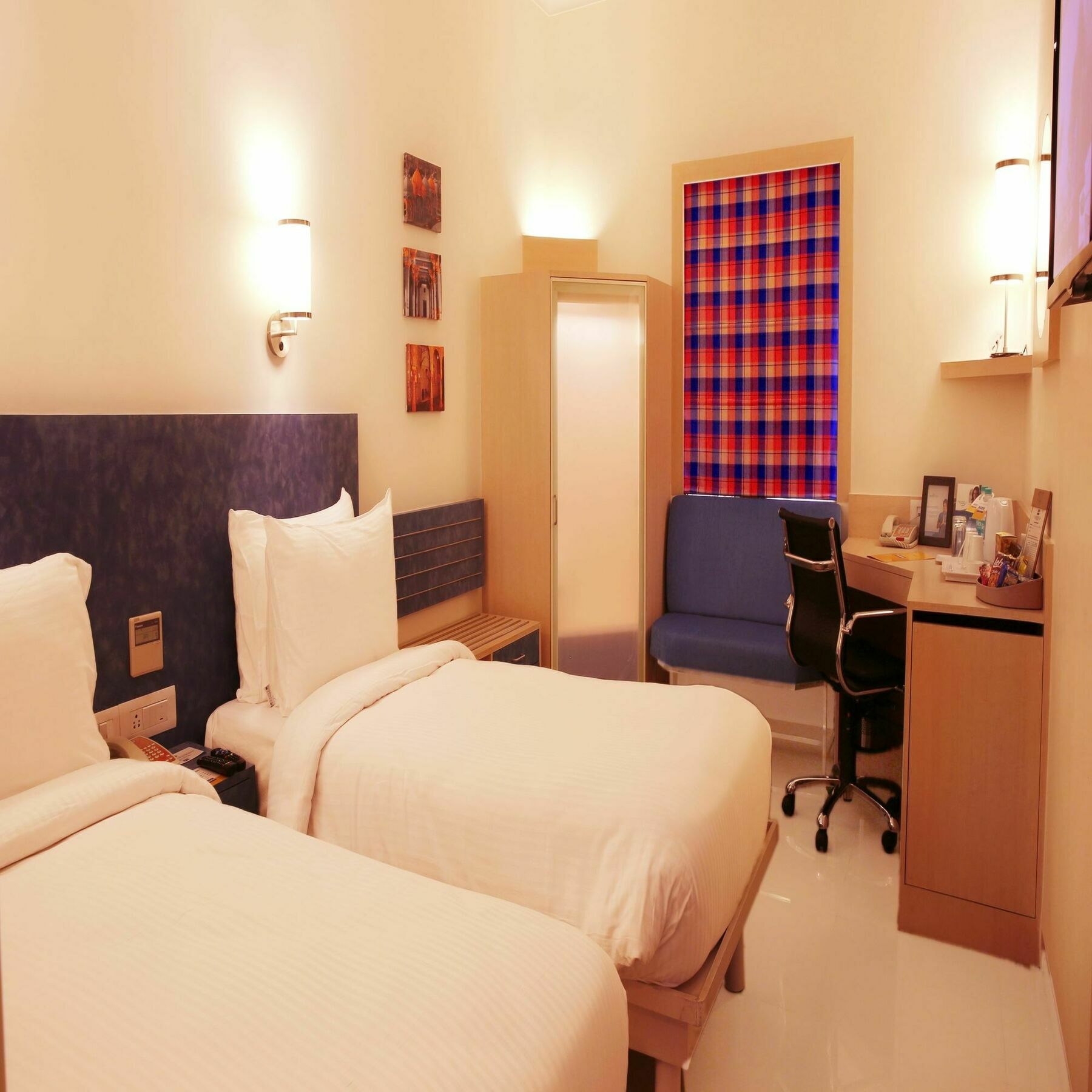 กัลยาน โฮมเทล วันดาลูร Hotel Vandalur ภายนอก รูปภาพ